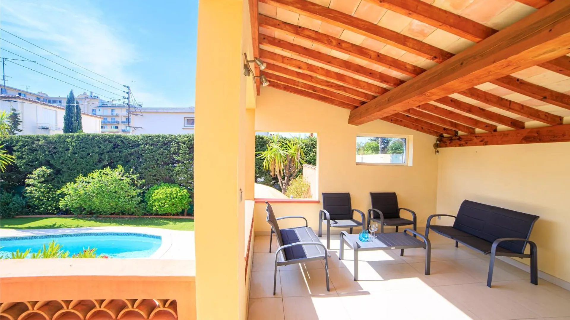 Villa Cynthia - Piscine - Plage Cannes 0*,  France