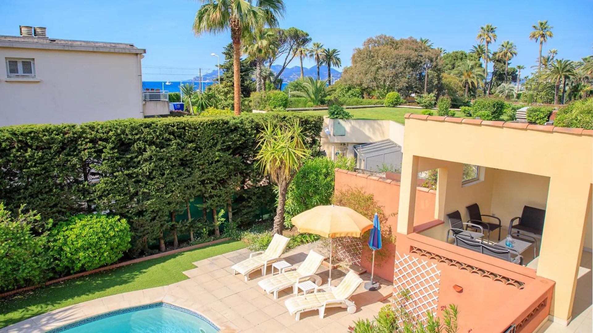 Villa Cynthia - Piscine - Plage Cannes 0*,  France